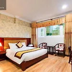 Papaya Hotel